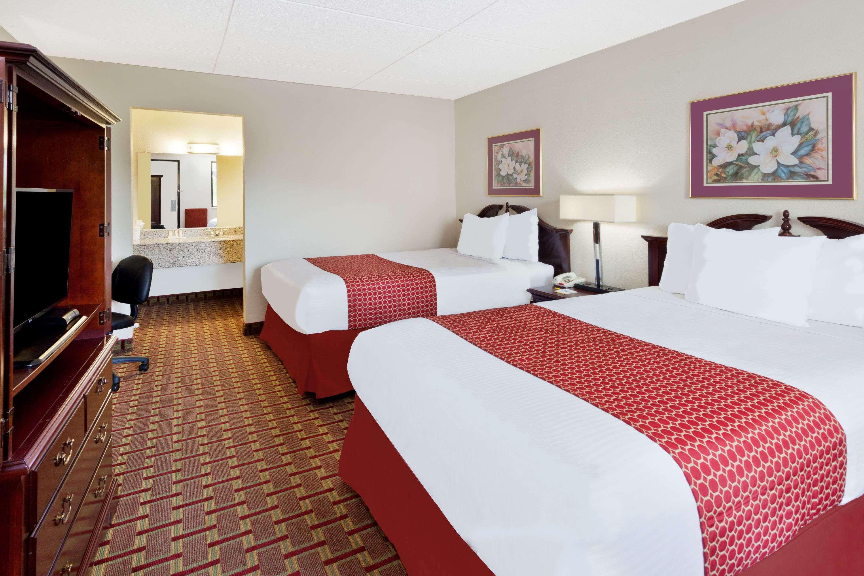 Hotel Bo, A Days Inn By Wyndham Chattanooga Downtown Εξωτερικό φωτογραφία