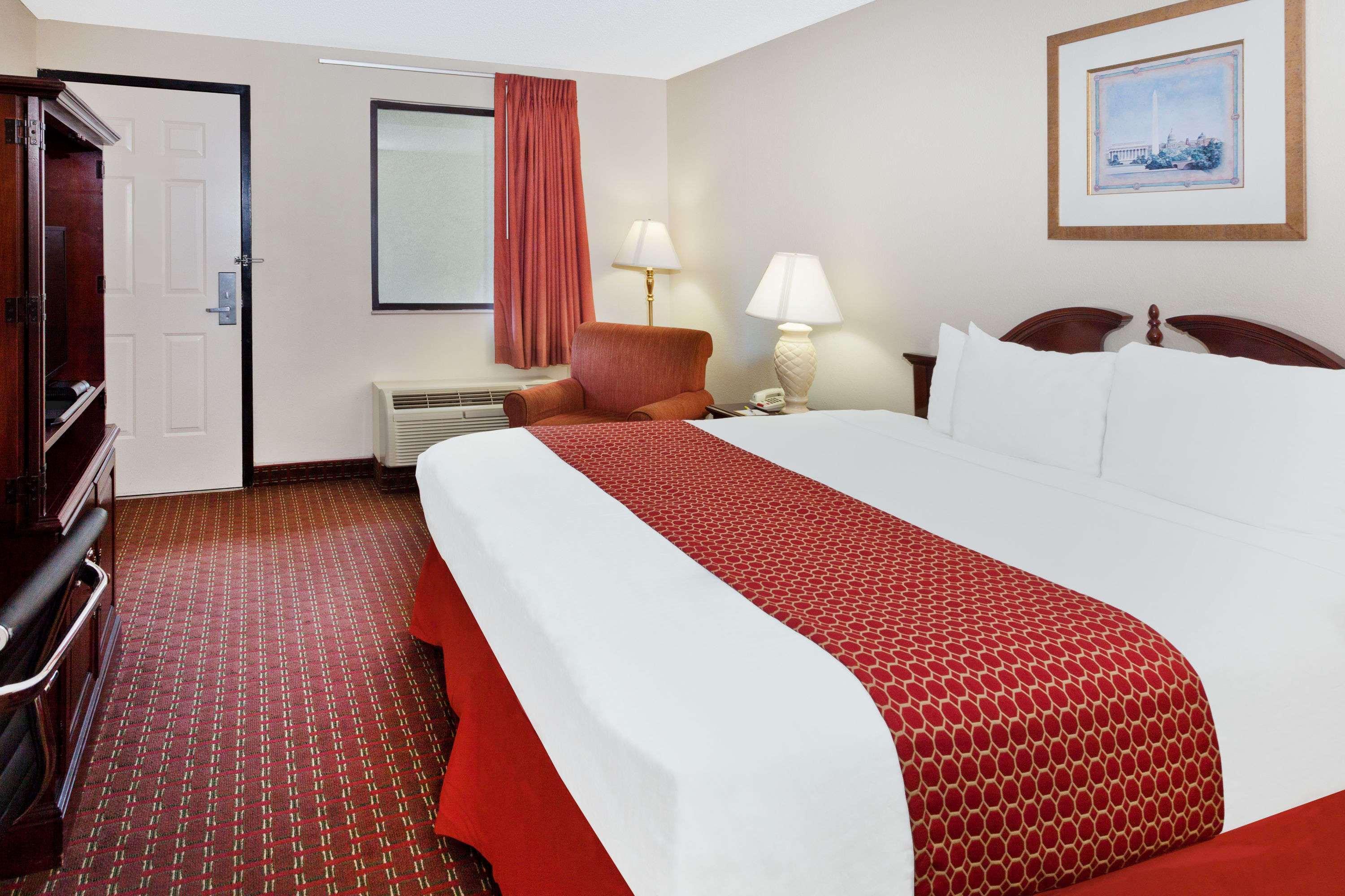 Hotel Bo, A Days Inn By Wyndham Chattanooga Downtown Εξωτερικό φωτογραφία
