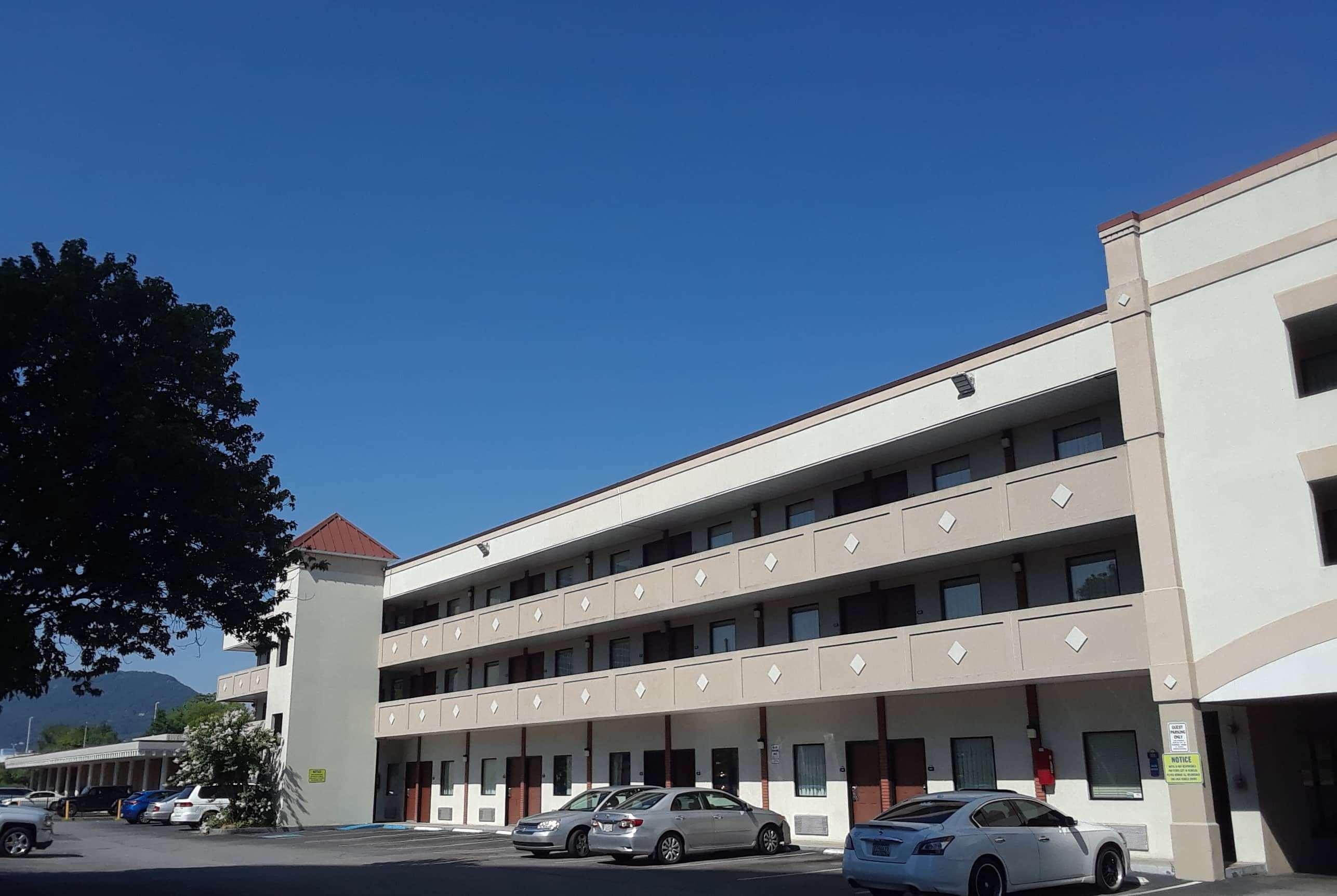 Hotel Bo, A Days Inn By Wyndham Chattanooga Downtown Εξωτερικό φωτογραφία
