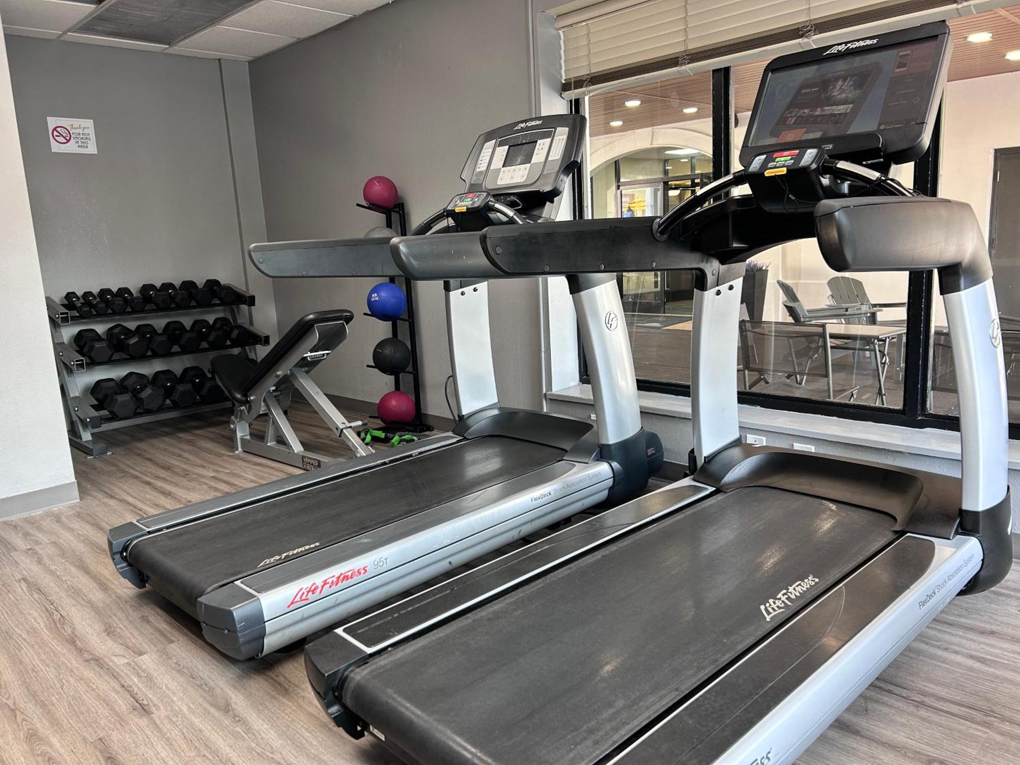 Hotel Bo, A Days Inn By Wyndham Chattanooga Downtown Εξωτερικό φωτογραφία